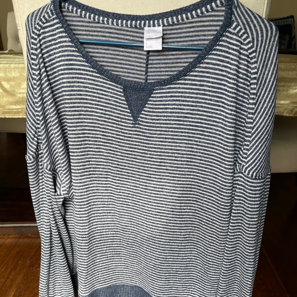 L soft blue and white striped sweater